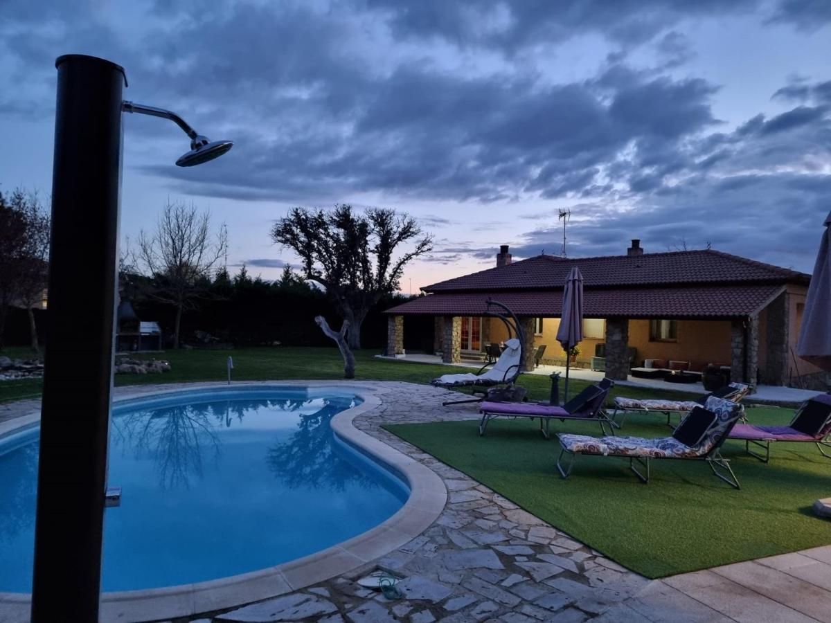 Villa Pancorbo Velayos Exterior foto